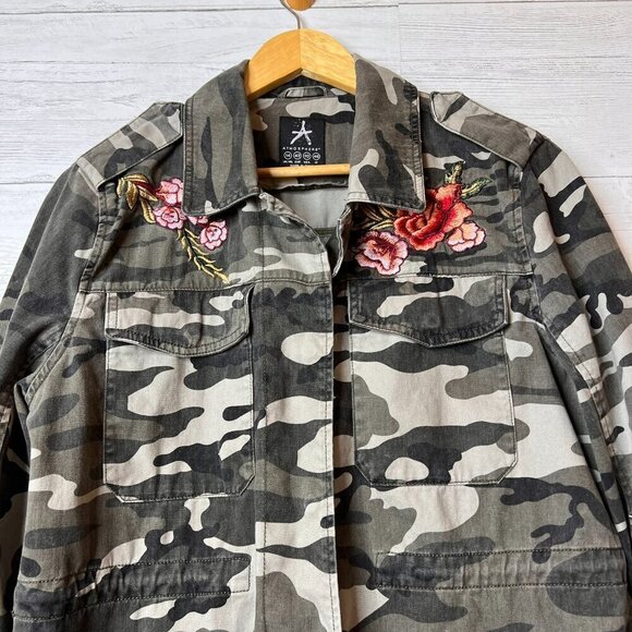 Atmosphere Shacket Womens Size 10 Camouflage Floral Patches Utility Military - Picture 6 of 16